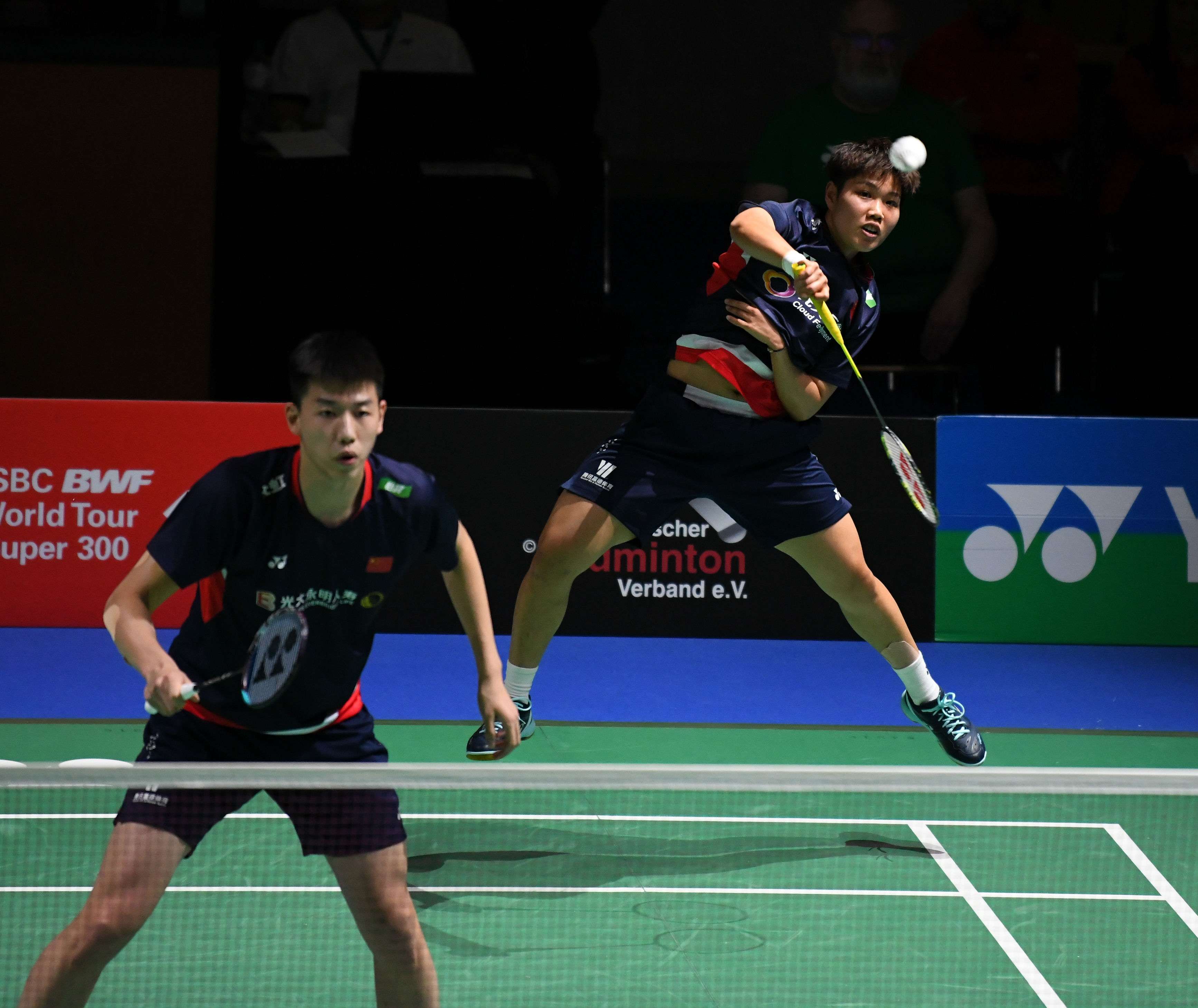 每体报道巴萨U19加里巴：偶像普约尔，有超脱黑人中卫的心智